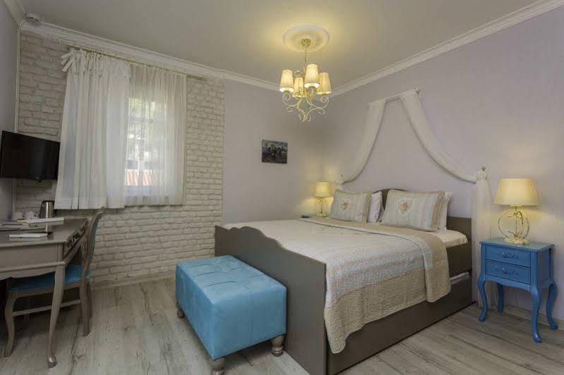 Karamela Hotel Айвалык Экстерьер фото