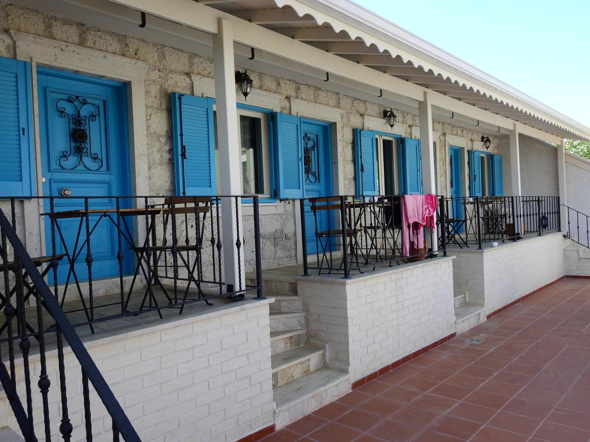 Karamela Hotel Айвалык Экстерьер фото